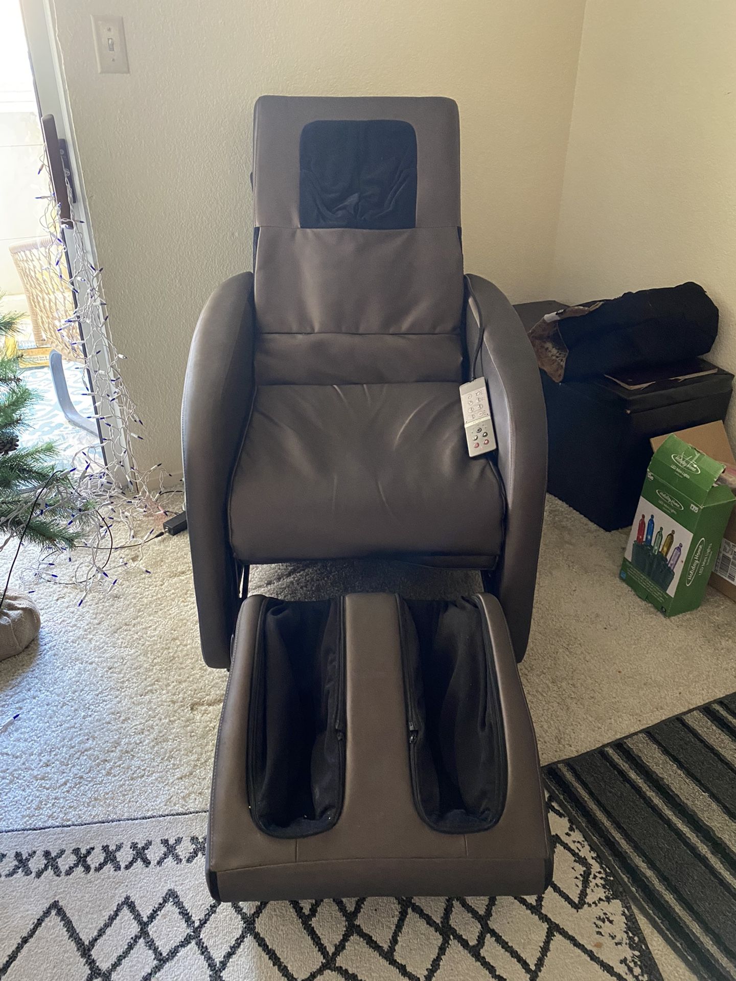 Brookstone Massage Chair for Sale in Reno, NV OfferUp