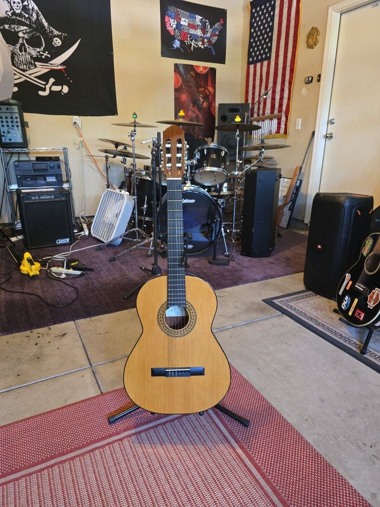Classic Guitar Oscar Schmidt