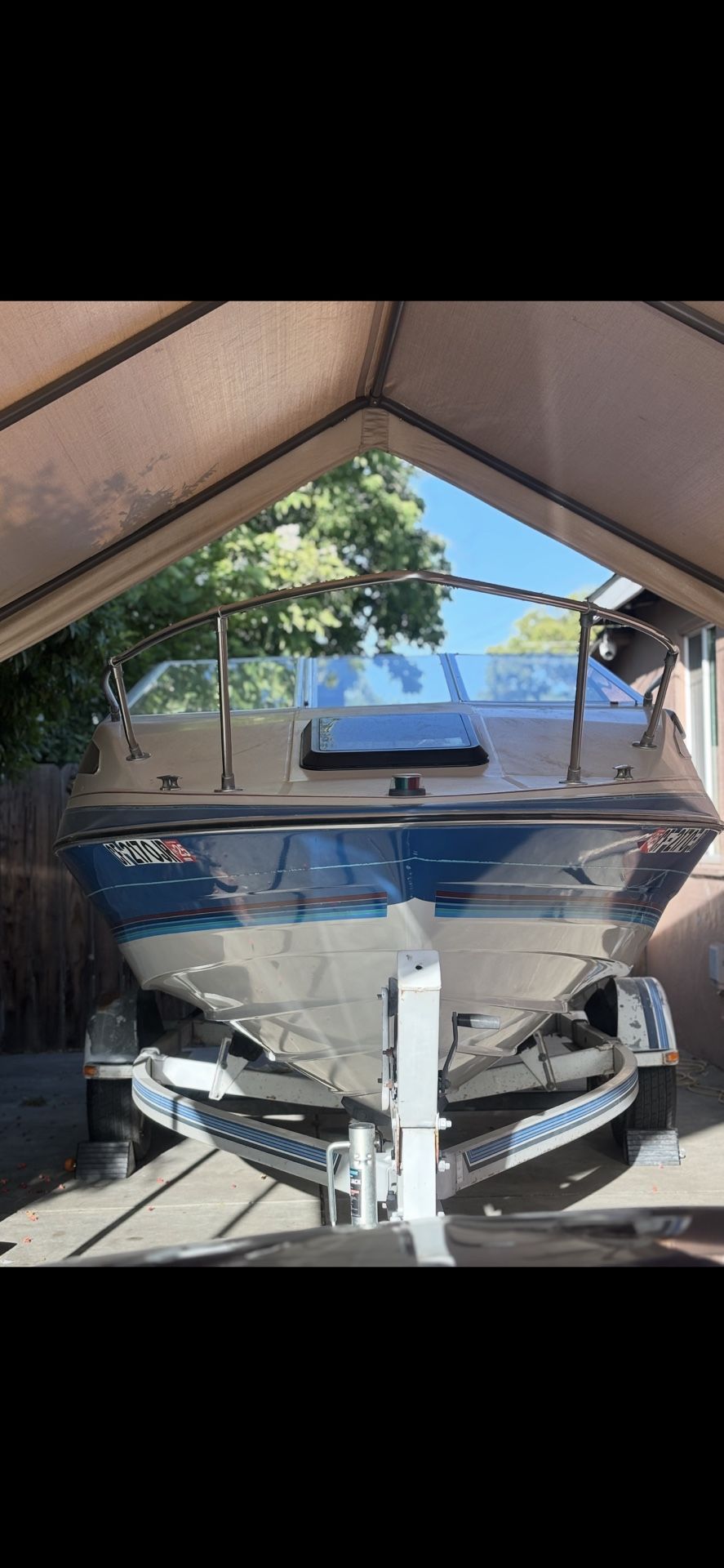 1989 Bayliner Capri V4 3.0 motor