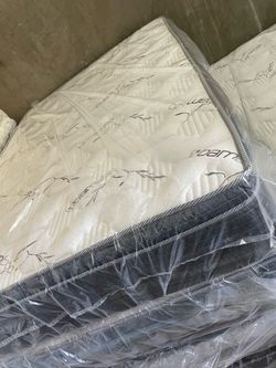 Brand new pillow top Queen size mattress