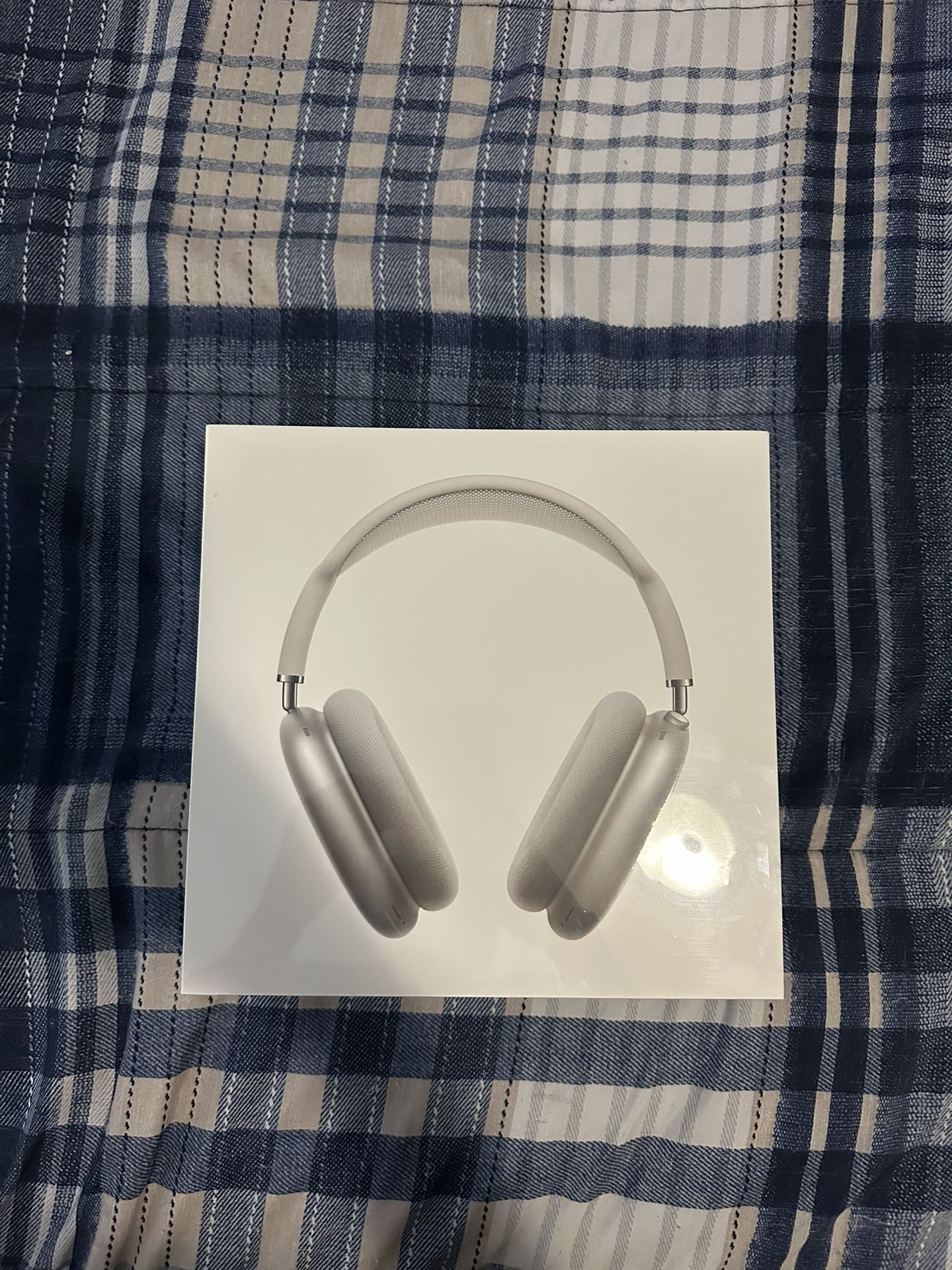 airpod max (white)