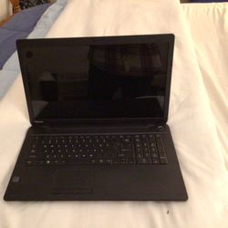 Toshiba 17 Inch Laptop For Screen And Parts 