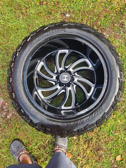 Hostile Wheel with Terrain Attack Tire