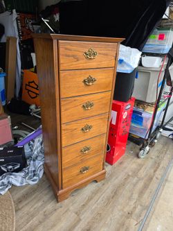 Dresser Upright Cedar cabinet