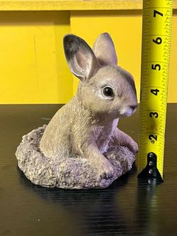 Rabbit Garden Statue
