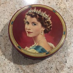  coronation of H&M, Queen Elizabeth, the second cookie tin
