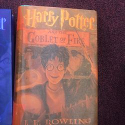 Harry Potter 2books (Goblet Of Fire, Chamber Of Secret )