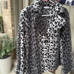 Women’s Leopard Black And Grey Coat Size XL
