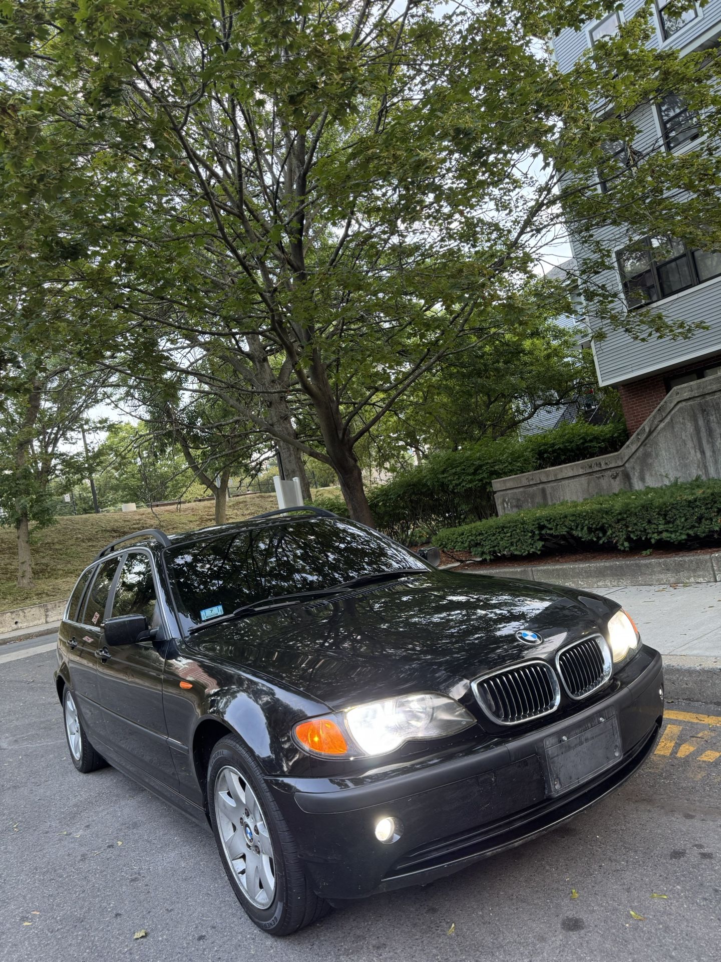 2003 BMW 325iT