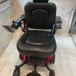 Golden Power chair