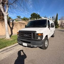 2010 Ford E-250