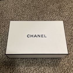 Chanel Gift Box 
