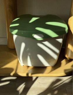 Countertop Compost Bin