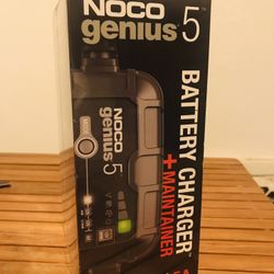 Noco Genius 5 Battery Charger And Maintainer