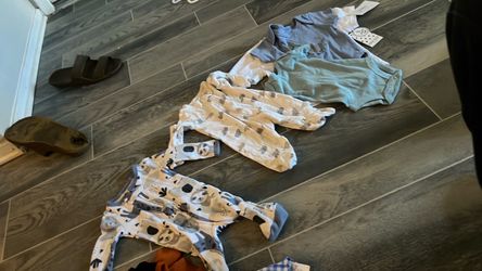 Multiple brands. Footsies,onsies, swaddles, mittens, blankets, more