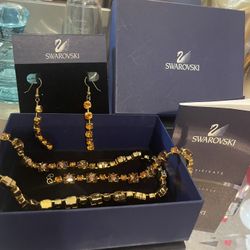 Amber Swarovski Crystal Authentic Only 30$