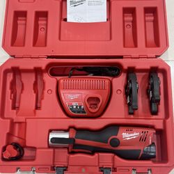 Milwaukee M12 Force Logic Press Tool