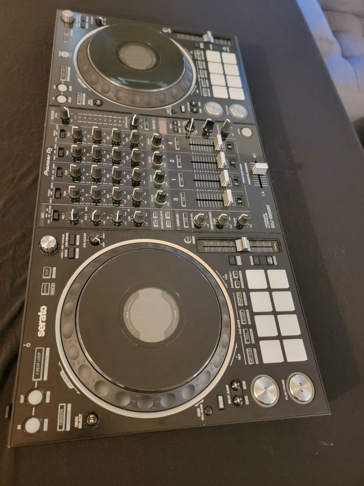 Pioneer DJ DDJ-1000SRT 4-Channel Serato DJ Controller