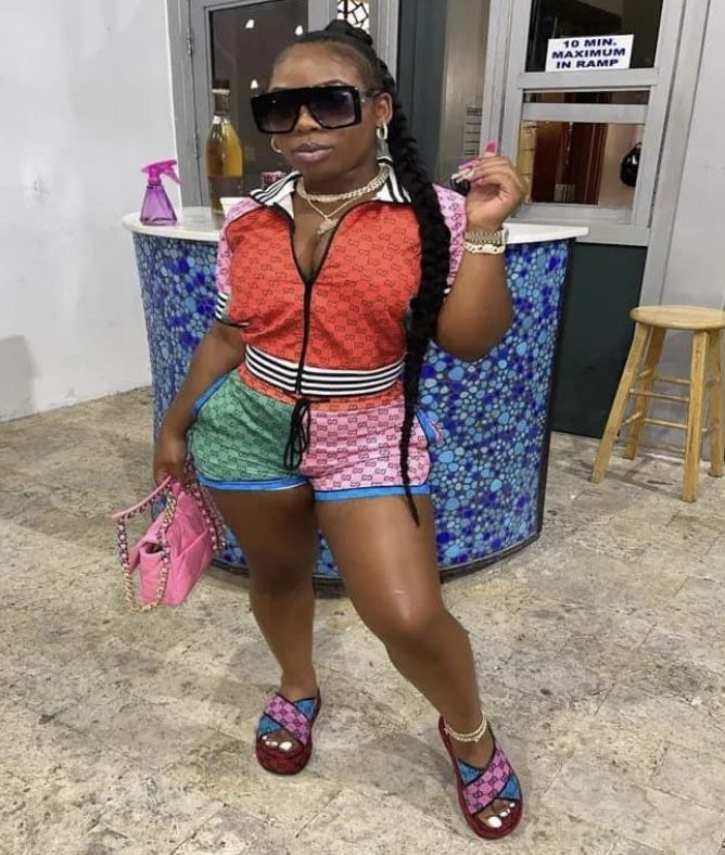 PREORDERS 2piece Set And Slides