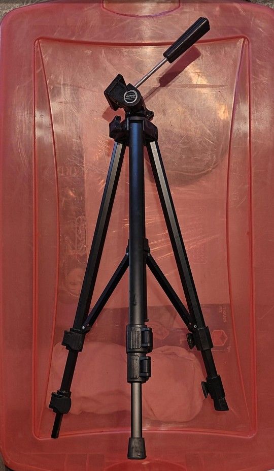 Tripod Vantage Model VT205