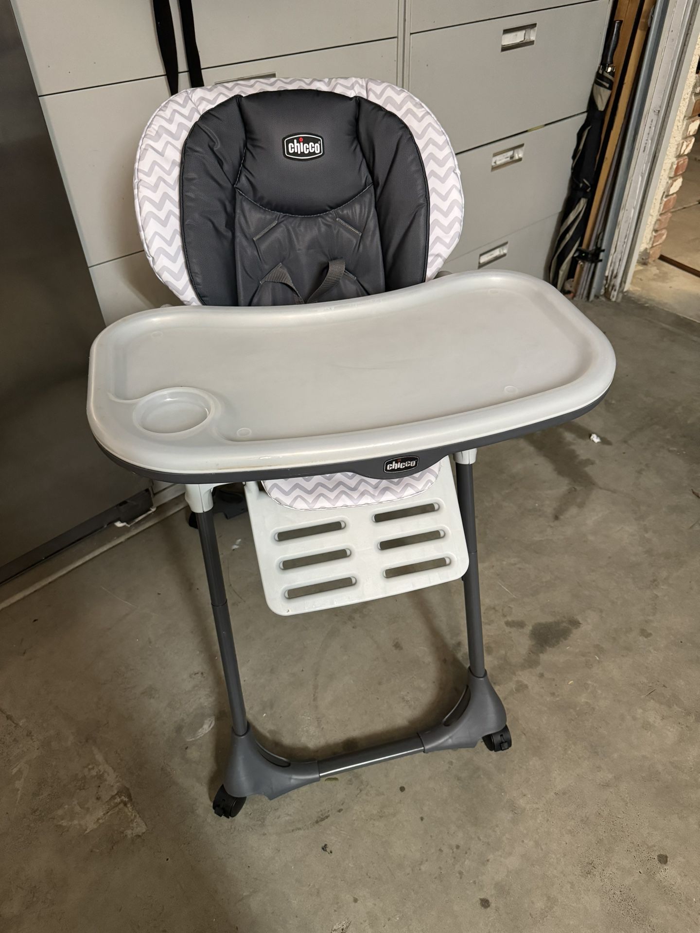 Chicco high chair 