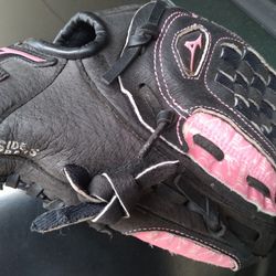 YOUTH'S 10" MIZUNO PROSPECT FAST-PITCH SERIES SOFTBALL GLOVE 
