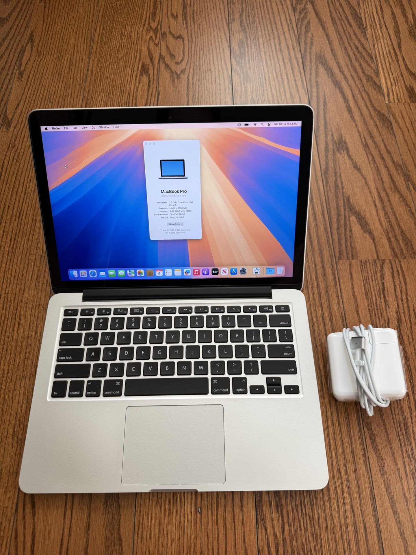 MacBook Pro 13 2015/8GB RAM/256GB SSD/Fully Functional/Charger