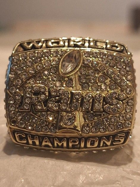 2000 St. Louis Rams Super Bowl XXXIV Champion ring