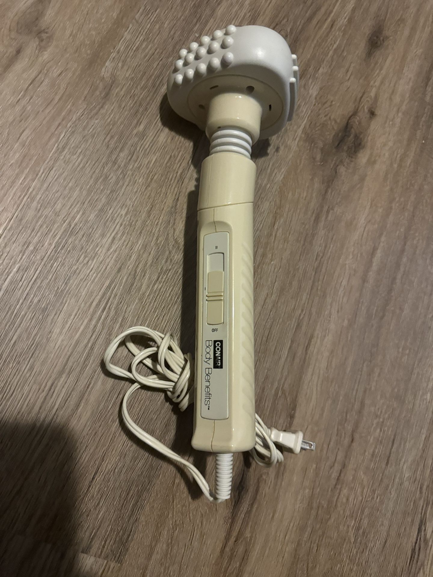 HANDHELD MASSAGER