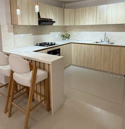 Custom Kitchen Cabinets