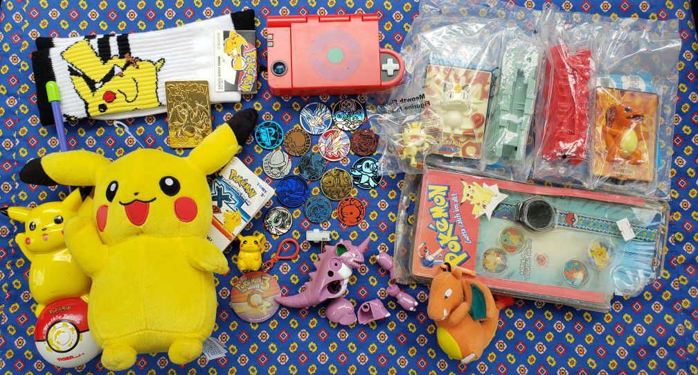 Pokemon Collectibles Lot