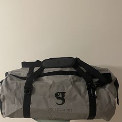 Geckobrands Waterproof Duffel Bag