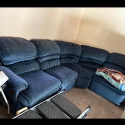 FREE SECTIONAL