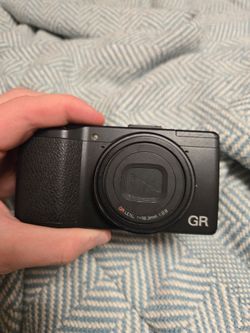 Ricoh GR (2013)
