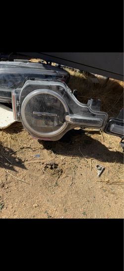 Ford Bronco right Headlight LED OEM 2021-25