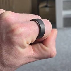 UltraHuman Matte Black Smart Ring (Size 8)