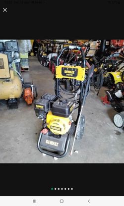 DeWalt 3400 PSI Gas Pressure Washer