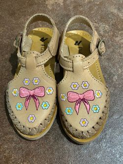 Girl sandals