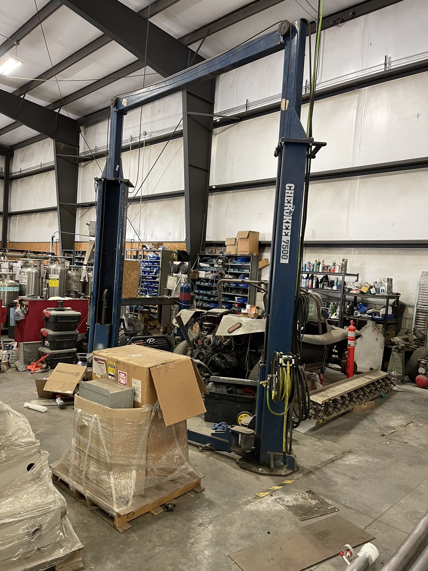 Cherokee 7500 Car Lift