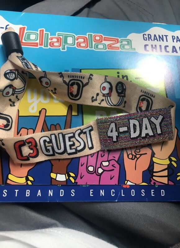 C3 GUEST 4-DAY VIP WRISTBAND BACKSTAGE PASS ALL ACCESS LOLLAPALOOZA For