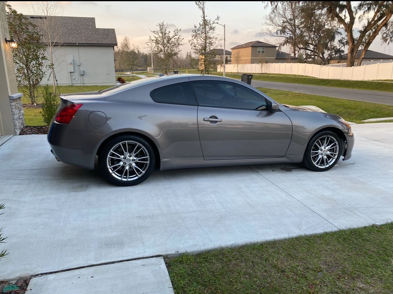 Infiniti G37- Parts Only