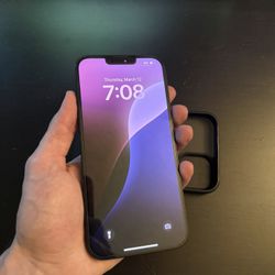 iPhone 14 Plus 128GB UNLOCKED – Excellent Condition 