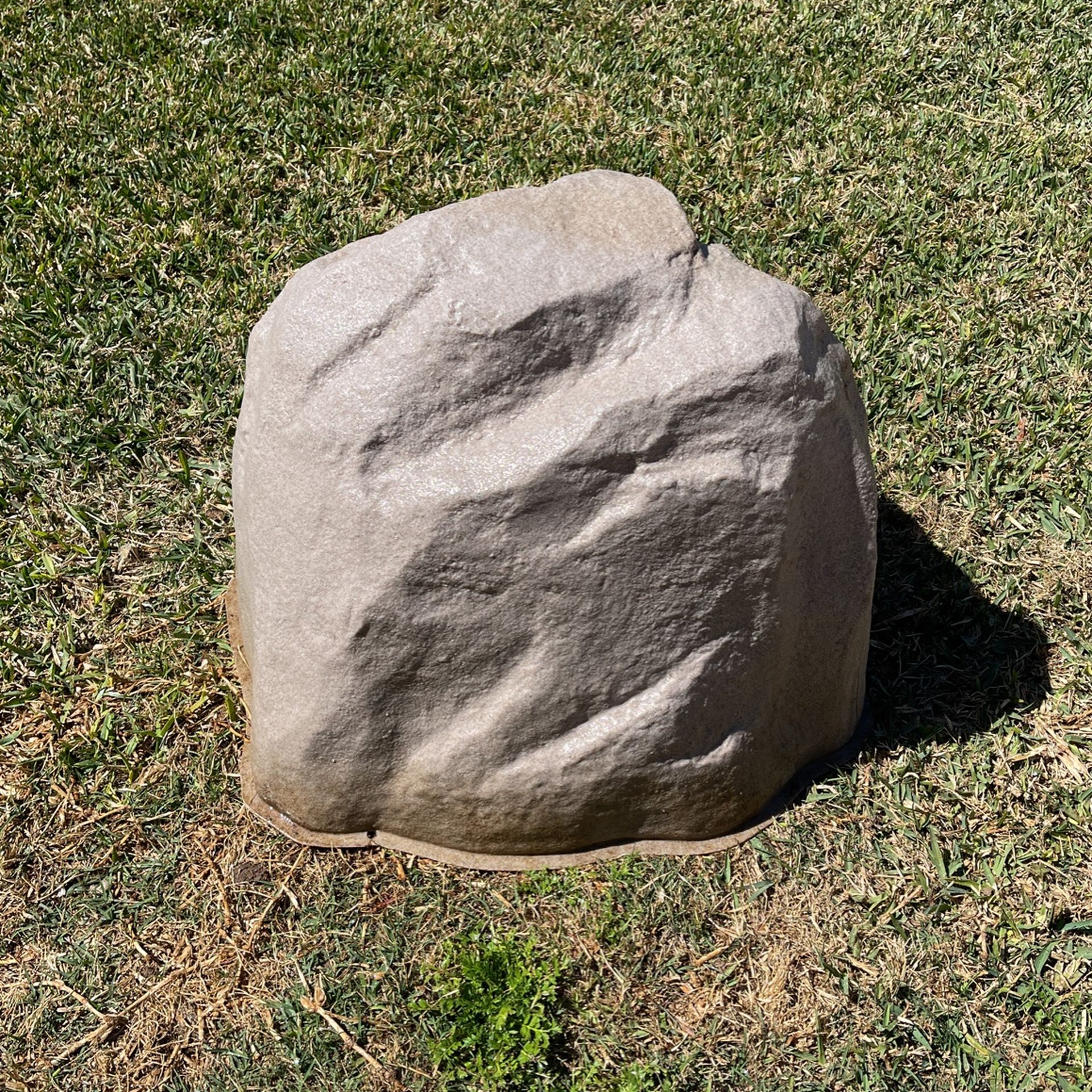 Rock Valve Box Watering Equipment Cover, Granite