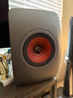 KEF LS50 Meta Titanium Grey