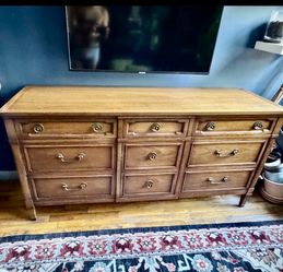 Vintage Mahogany 9 Drawers Dresser by Drexel