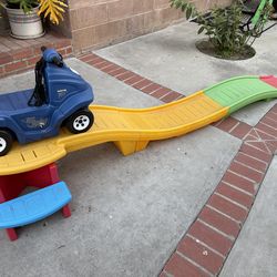 Step2 racing up and down roller coaster ride on