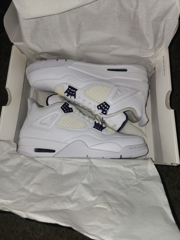 Jordan 4 Purple Metallic