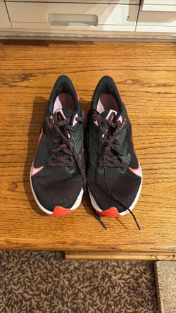 NIKE Air Zoom sneakers Sz 8.5