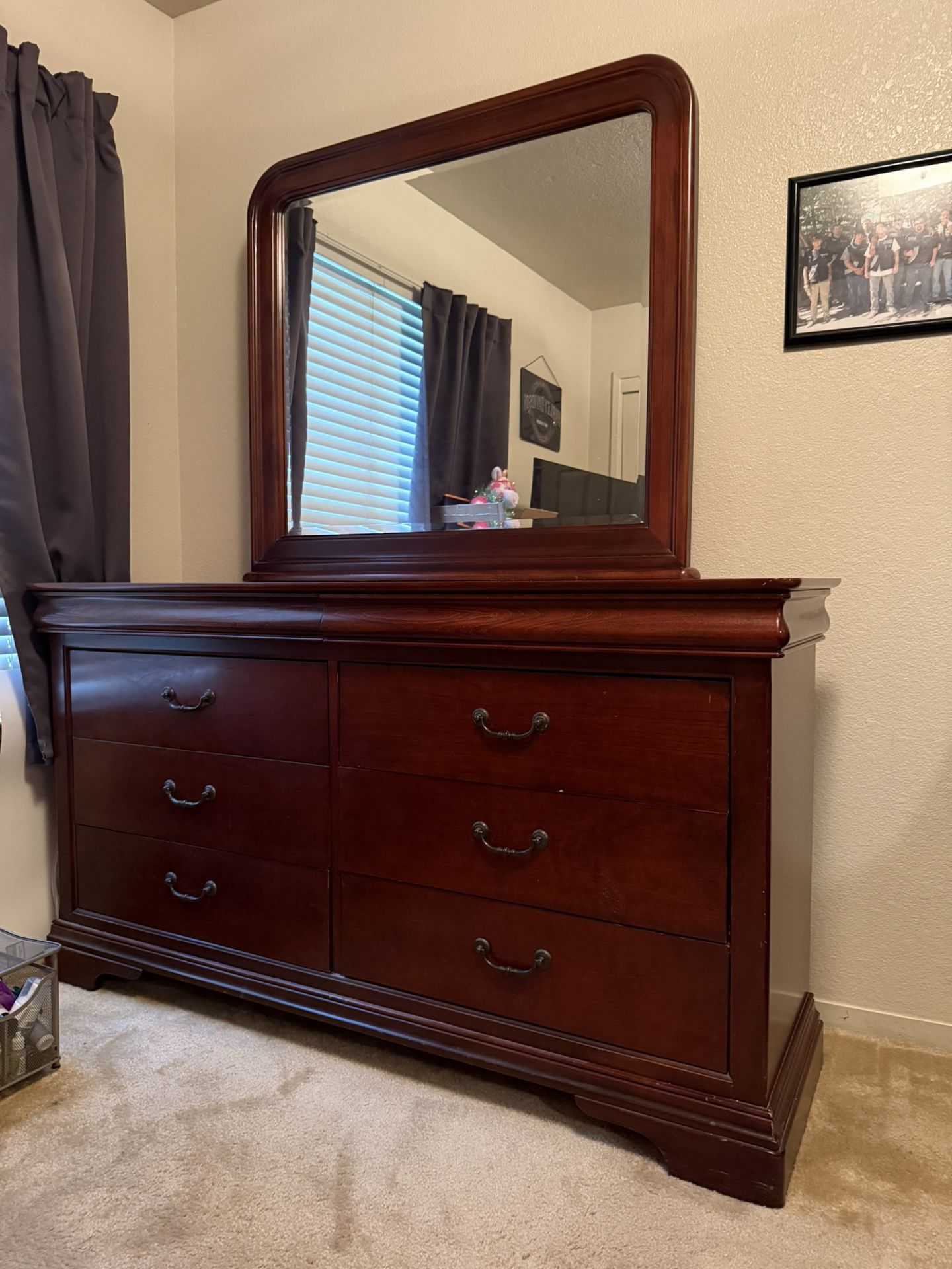 Dresser W Mirror