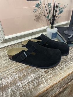 Black Berkinstock Clogs (Size 9)